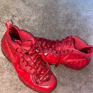 Nike Red October foamposites Men’s size 11.5